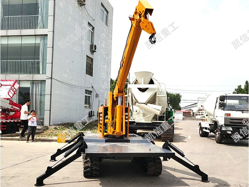 遙控式履帶隨車(chē)吊